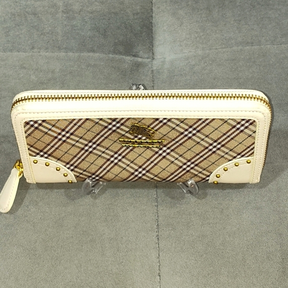 BURBERRY BLUE LABEL NOVA CHECK &  LEATHER BEIGE & WHITE ZIP AROUND LONG WALLET - Picture 8 of 17